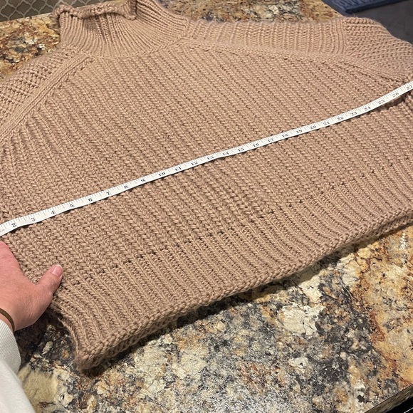 H&M Beige Tan Camel Sweater XXL - Picture 8 of 10